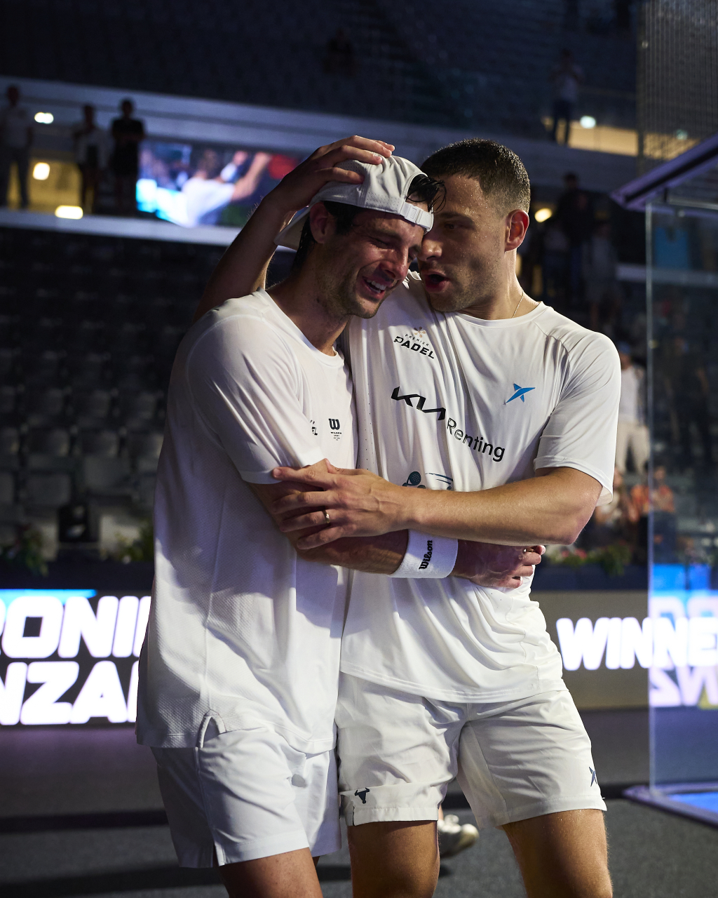 Momo llorando tras una victoria importante / PremierPadel